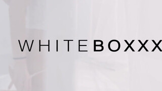 WHITEBOXXX - Liya Silver a szexy csöcsös kiscsaj